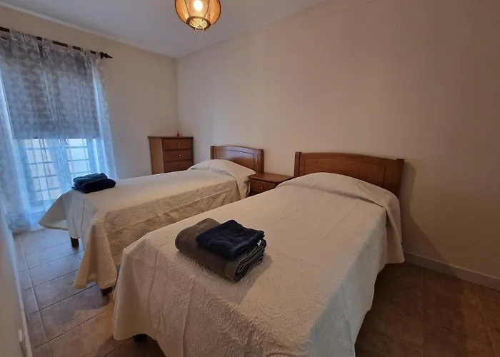 Com 3 Quartos, Proximo Da Praia, Em Fao, Esposende * Fao